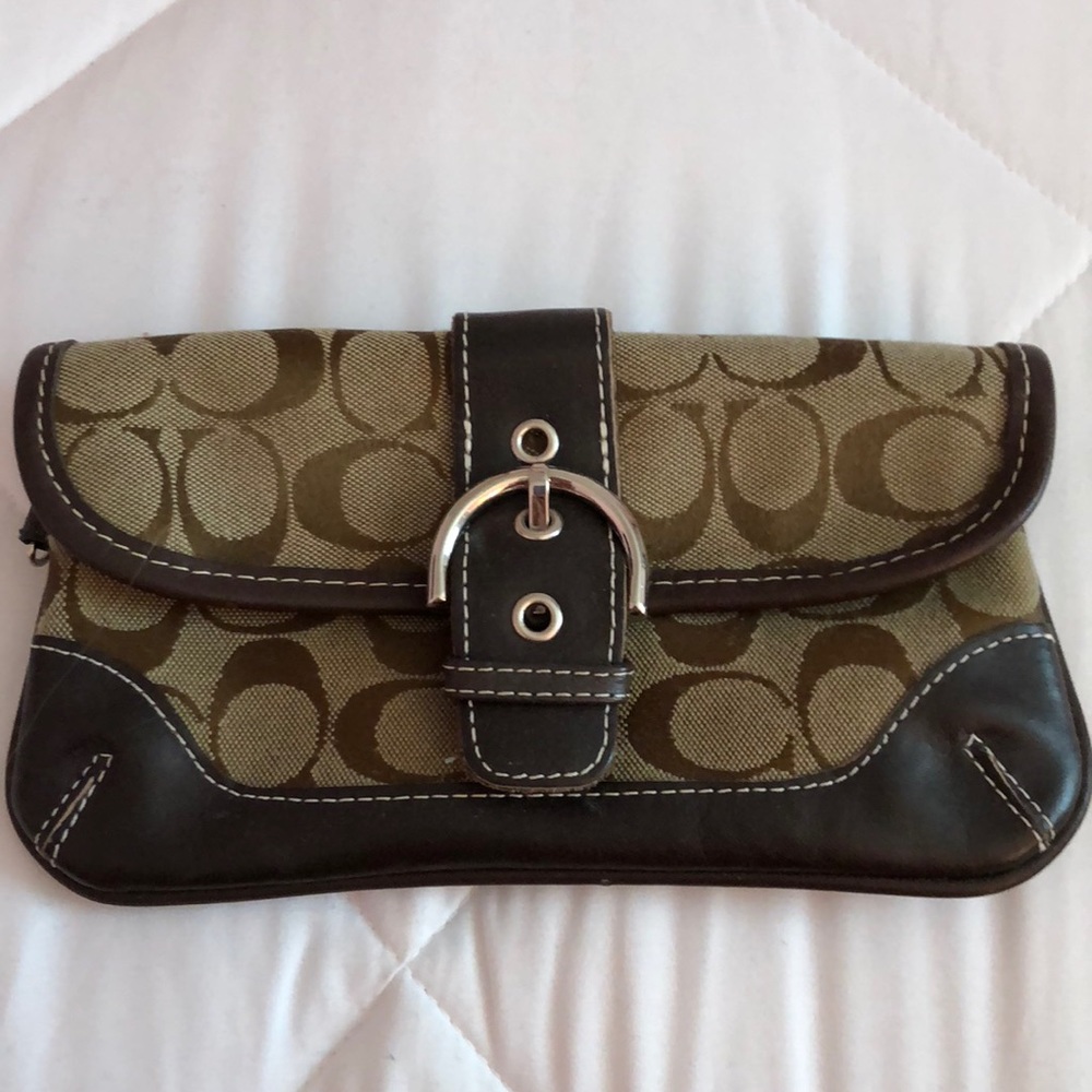COACH small wristlet, missing wrist attachment